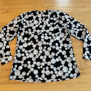 Talbots Black and White Circle Pattern Long Sleeve Top